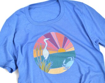 Chesapeake Bay Tee - Unisex Tshirt - Mens T-shirt - Baltimore, Maryland, Sunset, Crab, Tee - Heather Gray, Blue, Purple - Gift for Him