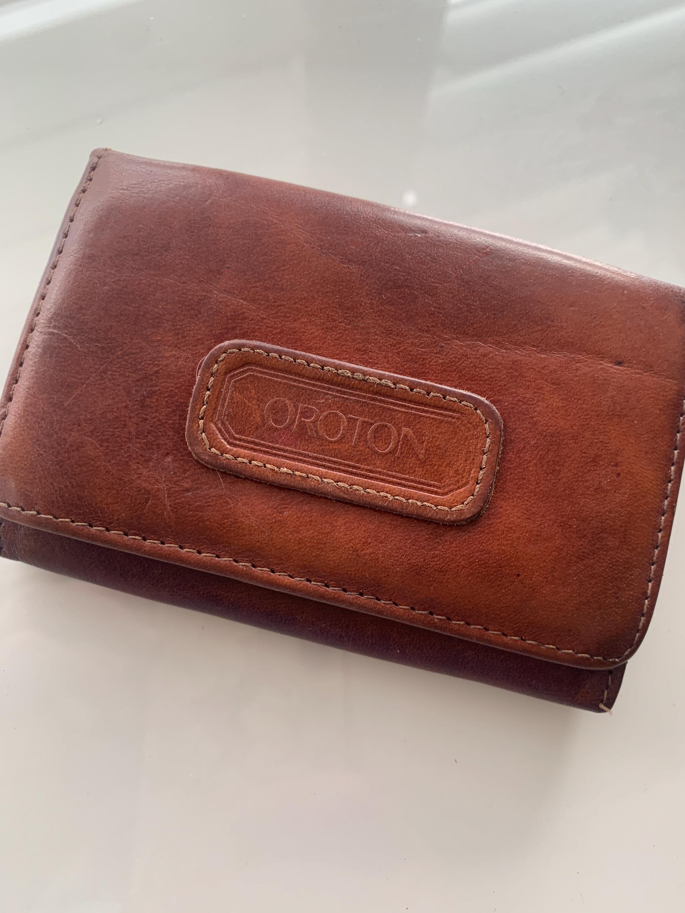 Vintage Oroton Leather Wallet – Rich Patina, Paisley Lining, 4.5” x 2.5”