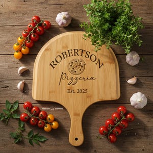 Personalized Wood Pizza Board , Engraved Pizza Paddle, Custom Pizza Peel, Pizza Lover & Housewarming Gift, Christmas Gift