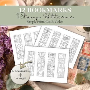 Peut inclure: Ensemble de 12 marque-pages imprimables avec des motifs de timbres. Les motifs en noir et blanc présentent diverses illustrations, notamment des fleurs, des visages et des formes géométriques. Le texte indique "Simply Print, Cut & Color". Un cadeau bonus est inclus.
