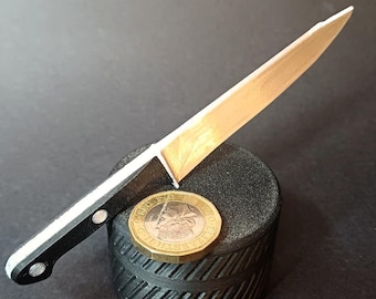 3D Printed Miniature Kitchen Knife – Horror Movie Prop, Dollhouse Accessory