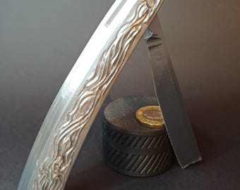 Sweeney Todd Inspired 3D Printed Prop Razor – The Demon Barber of Fleet Street Replica