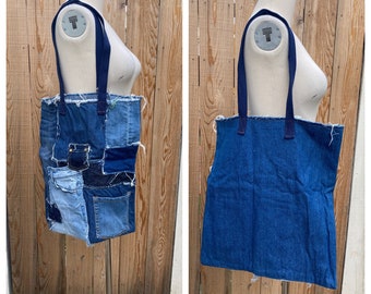 トートバッグ Medium Traveler Tote in Blue Denim Cotton Marc Jacobs The Denim Medium Tote Bag | Neiman Marcus