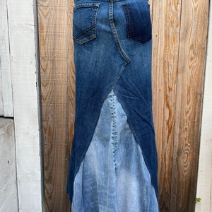 Recycled Yarn Ruched Front Midi Skirt