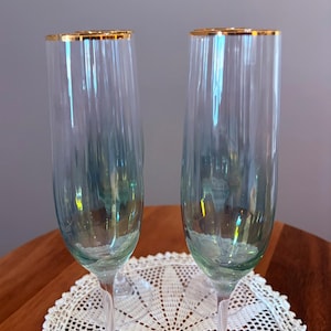 Anthropologie Waterfall Champagne Flutes | Czech Glass Set of 4 | 24k Gold Rim | Iridescent Stemware | Vintage Style Entertaining image 8
