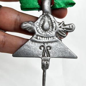 Ancien pendentif juif berbère marocain en argent avec pièces de monnaie en argent vieilli et émail - Bijoux berbères tradycji + cadeau gratuit