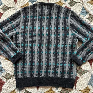 Grey & blue vintage 90s Pendleton 100% wool chunky coastal fisherman sweater image 3