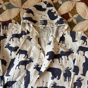 Chaqueta tipo poncho con estampado integral de osos y alces de Michigan Rag Co. de los años 80, talla S/M, color granola imagen 3