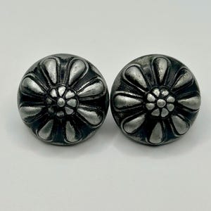Heavy Cast Iron Knobs – Floral Medallion Pulls (Set of 2)