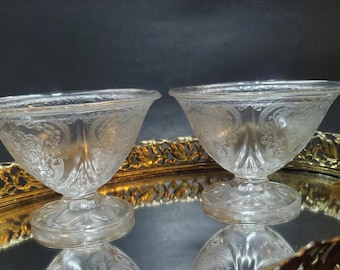 Plats à sorbet en cristal sur pied en dentelle royale Hazel Atlas • Lot de 2