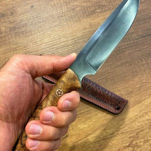 Blacksmith-Made Hunting Knife | 1075 Steel | Wooden Handle | Outdoor, Camping & Bushcraft Knife