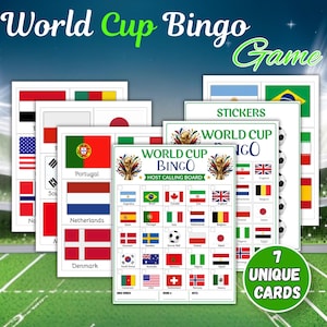 Puede incluir: Un juego de bingo de la Copa del Mundo que incluye varias tarjetas impresas con banderas nacionales, un tablero de control para el anfitrión y una hoja de pegatinas. Las tarjetas muestran banderas de países, balones y el texto World Cup Bingo.