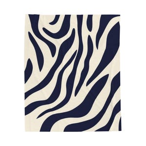Luxurious Velveteen Plush Blanket - Cozy Zebra Print Throw for Home, Soft Travel Blanket, Perfect Gift for All Occasions, Warm Layer [...]