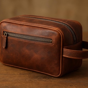 Handmade Personalized Leather Toiletry Bag, Custom Engraved Dopp Kit, Perfect Groomsmen Gift