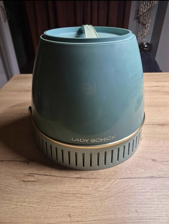 Vintage Lady Schick Working Hair Dryer – 1960s – Turquoise and