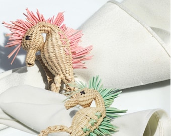 Pack of 4, Seahorse Napkin Ring, for coastal table decor, made of iraca palm, pink and green