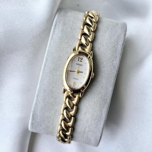 Vintage Seiko Lucent Oval Gold-tone Bracelet Watch • Near Mint