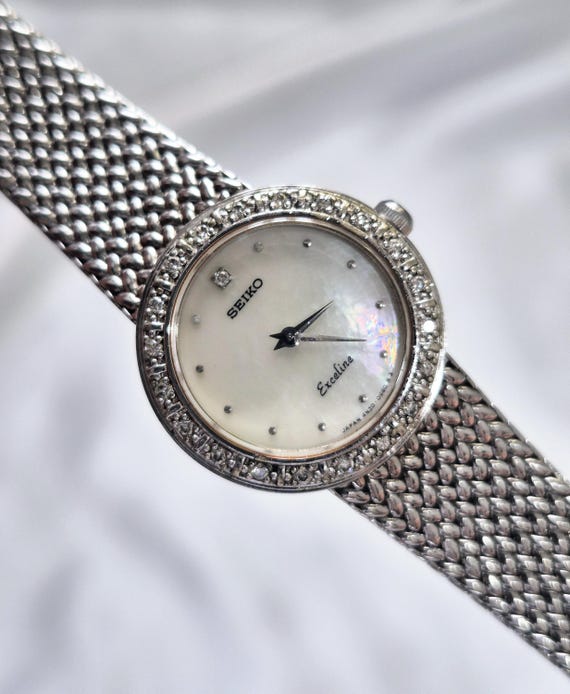 Seiko Exceline Vintage Ladies Watch – Mother of Pearl Dial – 20 Diamond Bezel – 22mm Case • Like New •