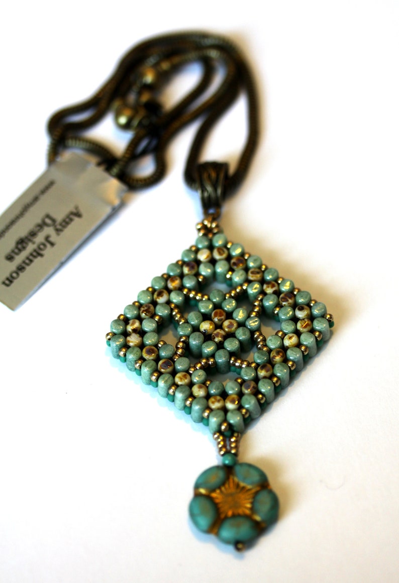 Gift Amy Johnson Designs N1074 turquoise and ecru,Flower Drop Necklacee Jewelry Necklace Beadwoven Pendant of Rulla Beads