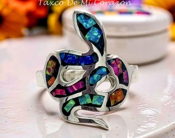 Anillo de Taxco, México, de plata maciza 950 con incrustaciones de ópalo multicolor y diseño de serpiente. Joyería de ópalo, regalo de cumpleaños, anillo de ópalo de fuego mexicano, hecho a mano por un artesano.