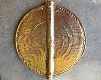 large African baule brass pendant ,2 inch ethnic vintage style pendant for bohemian necklace jewelry,  India brass necklace, gold talisman