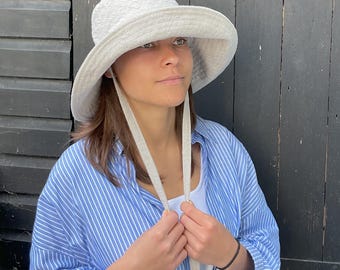 Wide Brim Linen Sun Hat with Ties: Foldable Summer Hat