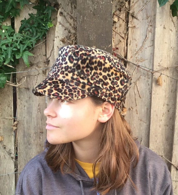 leopard fiddler cap