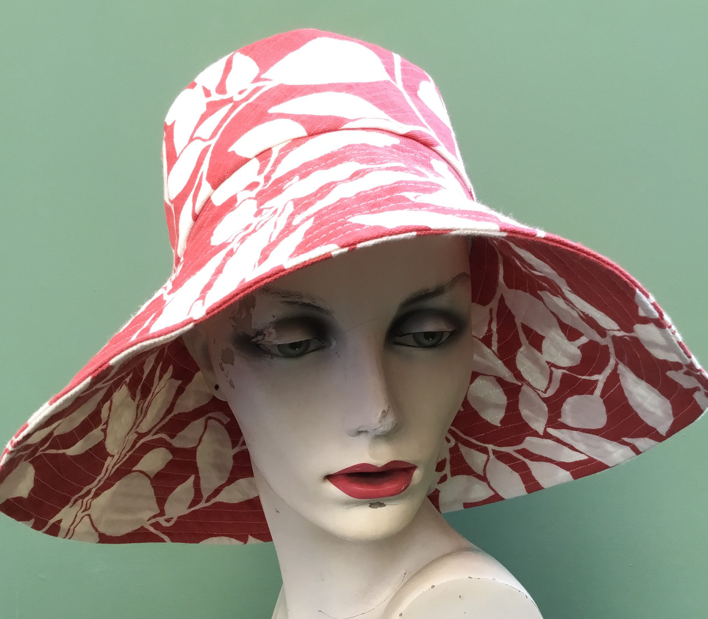 Cotton & Linen Wide Brim Hat in Reversible Red main image 1