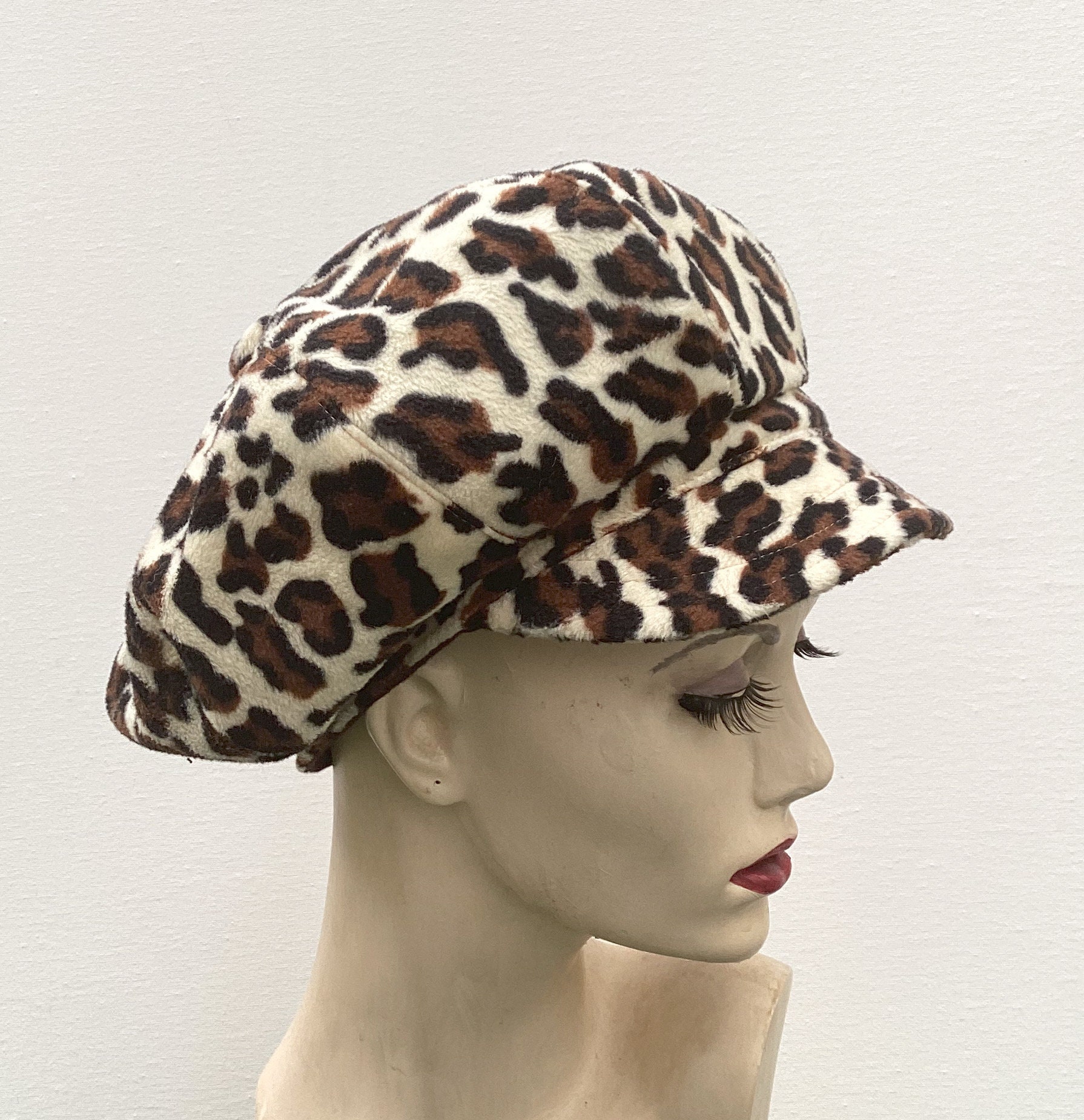 Leopard flat cap 2025