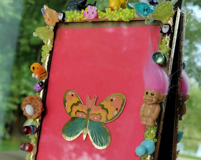 Figurines Picture Frame - 4