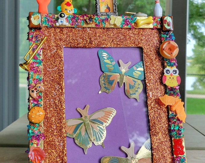 Figurines Picture Frame - 1
