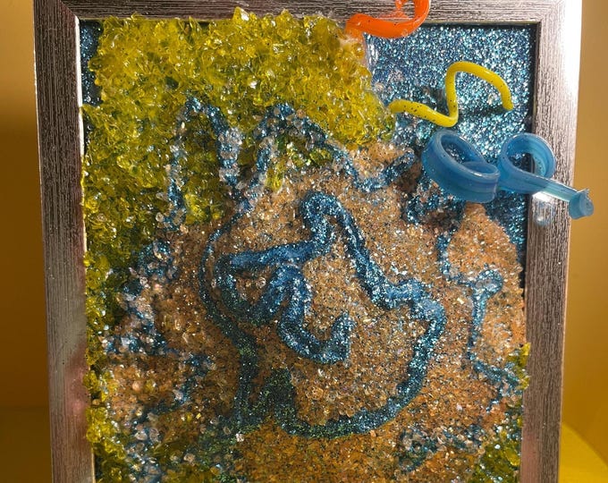 Bulbous, A Frame Story