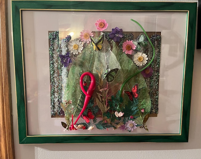 Framed Dried Flower collage - 17 x 15