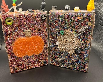 Glass Glitter & Figurines - Spooky Double frame