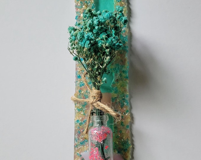 Suncatchers, Colorful Glass w/dried flowers