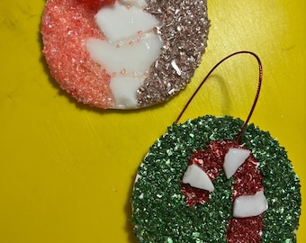 Decorative magnet/ornament/hanger.