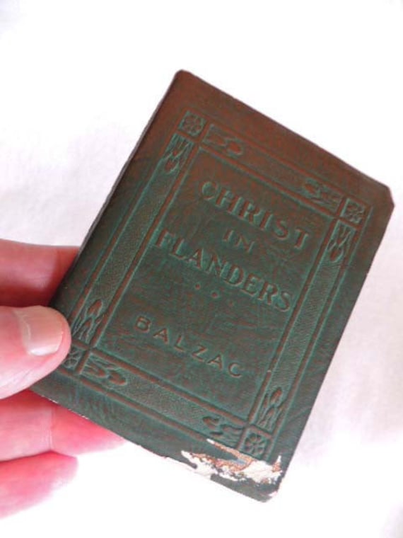 Vintage Book.. Little Leather Library... CHRIST IN FLANDERS By Balzac