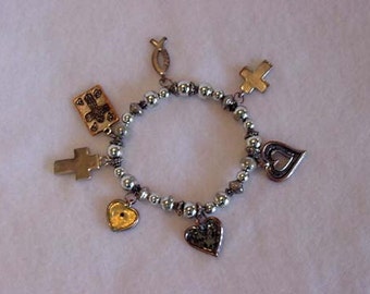 Vintage Silvertone Bead & Charm Stretch Bracelet.  CHRISTIAN CHARMS