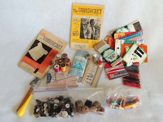 VINTAGE SEWING LOT.. Needles, Thread, Scissors, Snaps, Lingerie & More 32 Items