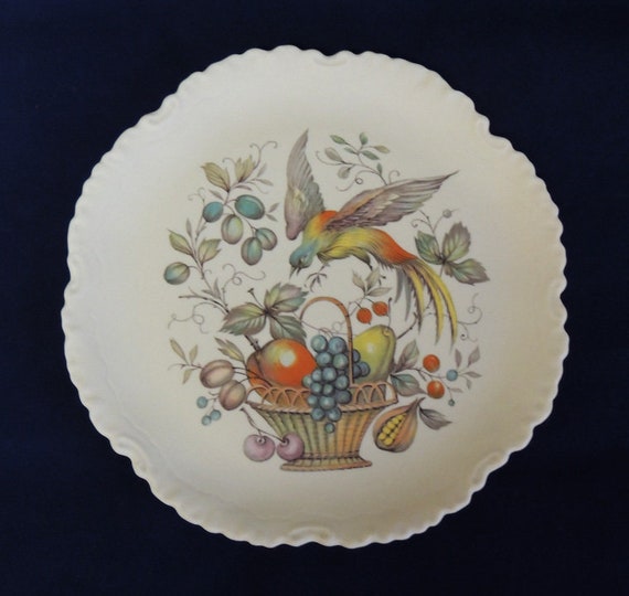 Vintage American Bisque Porcelains Inc. 7.5" Plate.. Bird, Berries & Fruit Basket