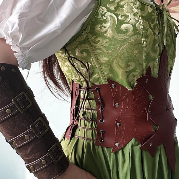 Renfaire Forest Rogue 2-Piece Set: Leaf Waist Cincher & Buckled Bracers Vegan Leather Medieval LARP, Cosplay, Faire Renaissance Forest Elf