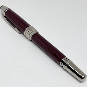 Pluma estilográfica Montblanc vintage con elegante estuche de regalo y envío gratuito.