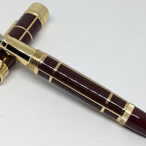 Pluma estilográfica Montblanc vintage con elegante estuche de regalo y envío gratuito.