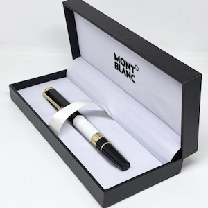 Pluma estilográfica Montblanc vintage con elegante estuche de regalo y envío gratuito.