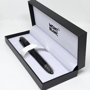 Pluma estilográfica Montblanc vintage con elegante estuche de regalo y envío gratuito.