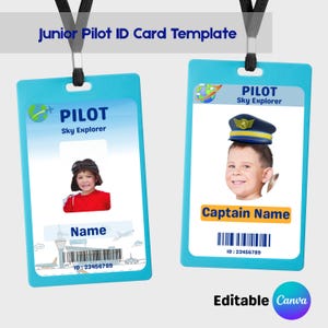 Puede incluir: Dos plantillas de tarjetas de identificación de piloto junior azules con cordones negros. Cada tarjeta presenta una foto, la palabra "PILOT" y "Sky Explorer". Una tarjeta tiene el texto "Name" y la otra "Captain Name". Ambas tienen un número de identificación.