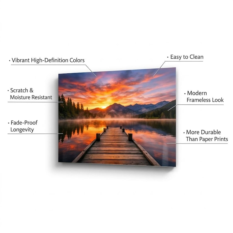 Puede incluir: Impresi&oacute;n de un paisaje vibrante con un muelle de madera que se extiende hacia un lago tranquilo, con una puesta de sol ardiente sobre monta&ntilde;as distantes. La impresi&oacute;n tiene colores de alta definici&oacute;n y es resistente a ara&ntilde;azos y humedad.