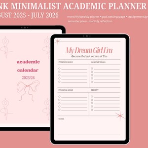 Könnte beinhalten: Zwei digitale Tablets, die einen rosa minimalistischen akademischen Planer anzeigen. Das linke Tablet zeigt ein Cover mit dem Text "akademischer Kalender 2025/26". Das rechte Tablet zeigt eine Planerseite mit Abschnitten für Ziele und Notizen.