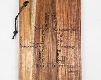 Bread Board with Corner Hole & Leather String – Custom Engraved – 25×18 cm | RAMBO