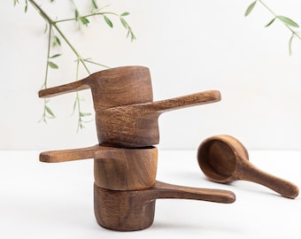 Acacia Wood Coffee & Spice Scoop – 30ml | HENNY